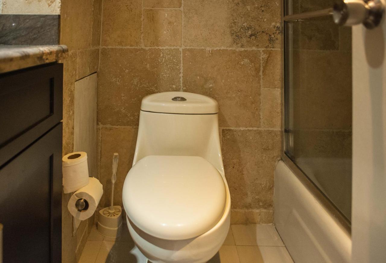 Beach Condos -Montego Bay Club Beach Resort Екстер'єр фото