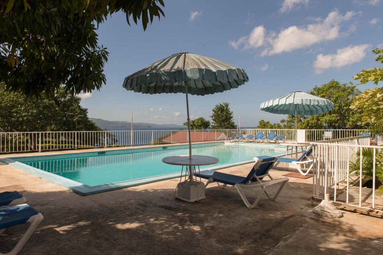 Beach Condos -Montego Bay Club Beach Resort Екстер'єр фото