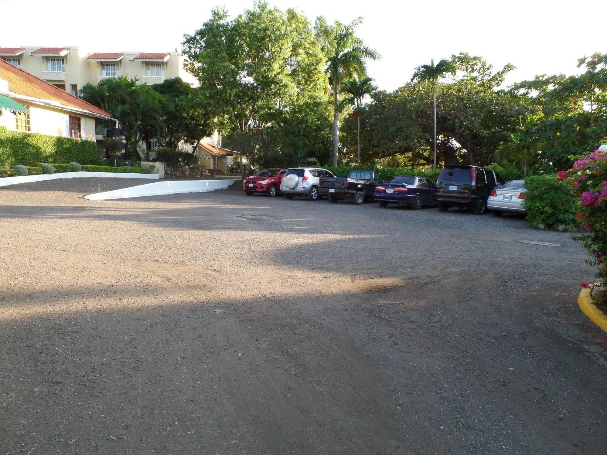 Beach Condos -Montego Bay Club Beach Resort Екстер'єр фото